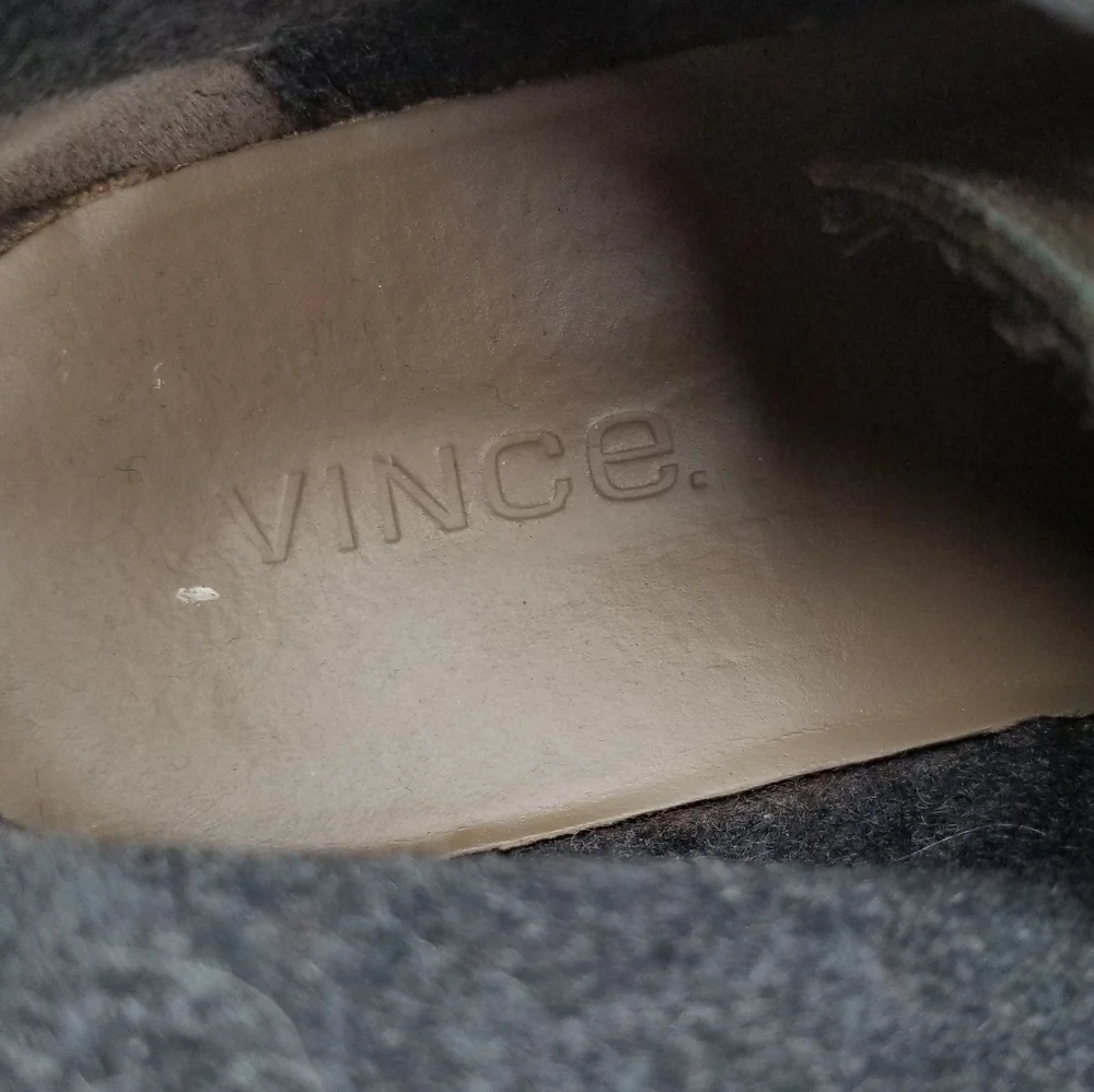 Vince Benson Suede Chukka Boot Taupe